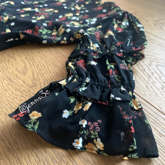 ❌[SOLD]❌Reformation Laurelei Dress || Vionnett - Picture 12 of 16